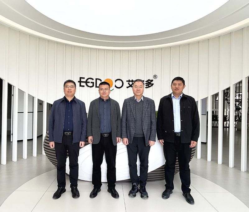 河南省家禽業(yè)協(xié)會(huì)秘書(shū)長(zhǎng)睢富根一行蒞臨艾格多集團(tuán)考察調(diào)研